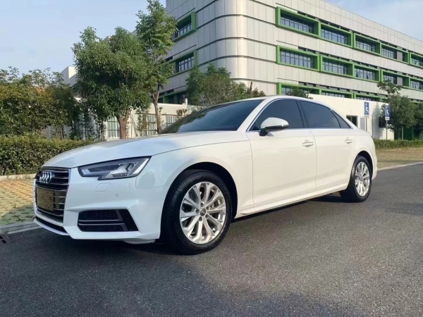 奥迪 奥迪A4L  2019款 40 TFSI 进取型 国VI