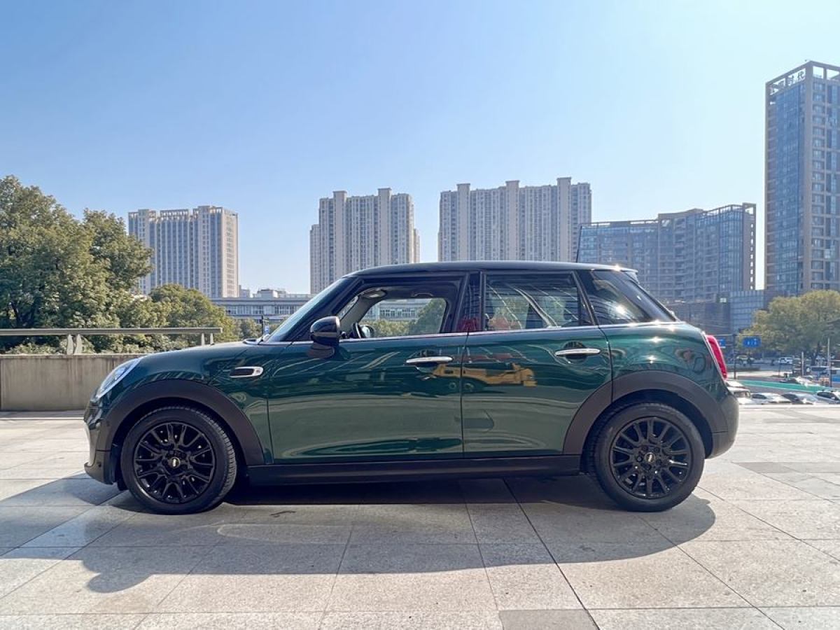 MINI MINI  2018款 1.5T COOPER 經(jīng)典派 五門版圖片