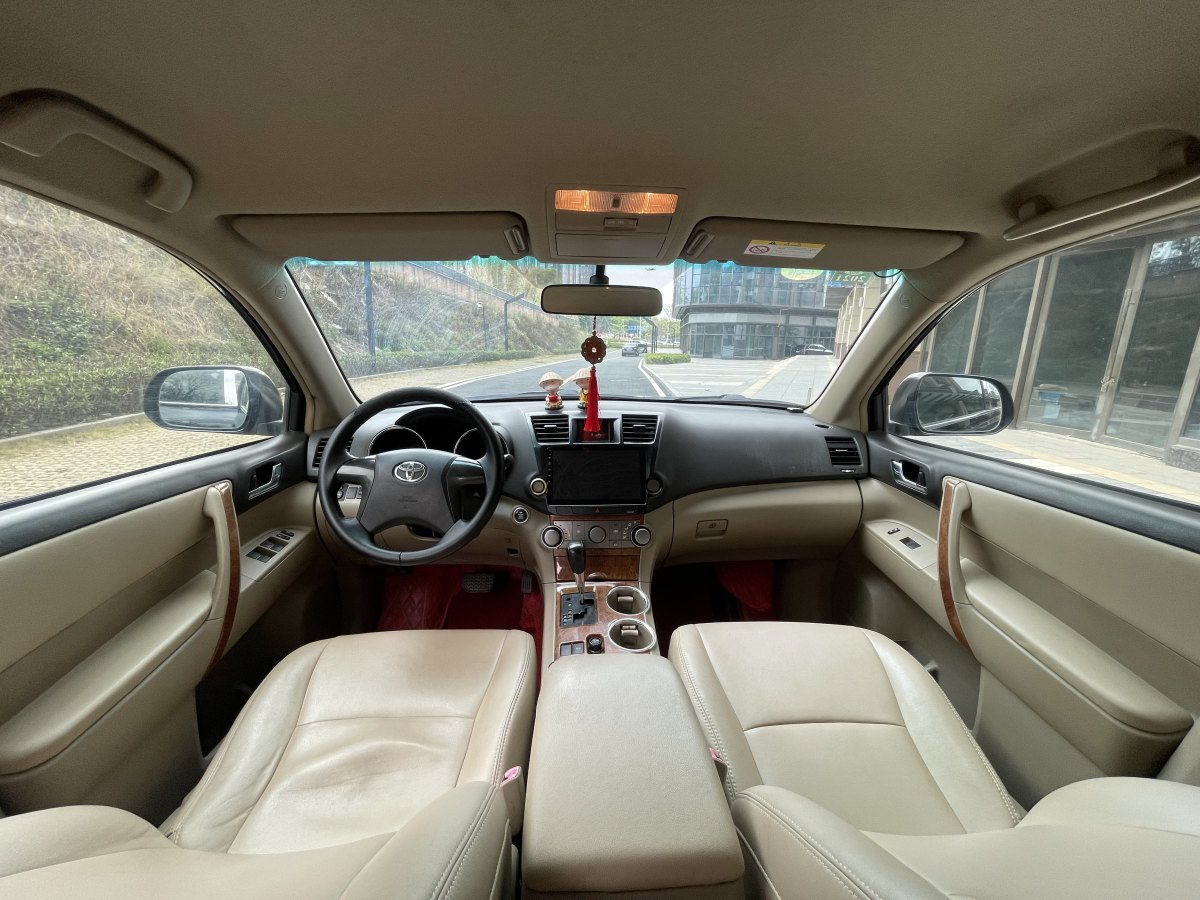 丰田 汉兰达  2013款 2.7L 两驱7座紫金版图片