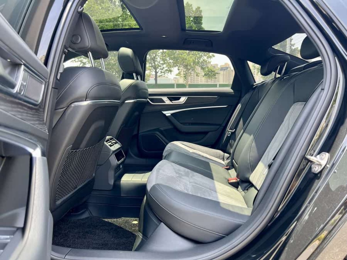 奧迪 奧迪A6L  2024款 45 TFSI quattro 臻選動(dòng)感型圖片