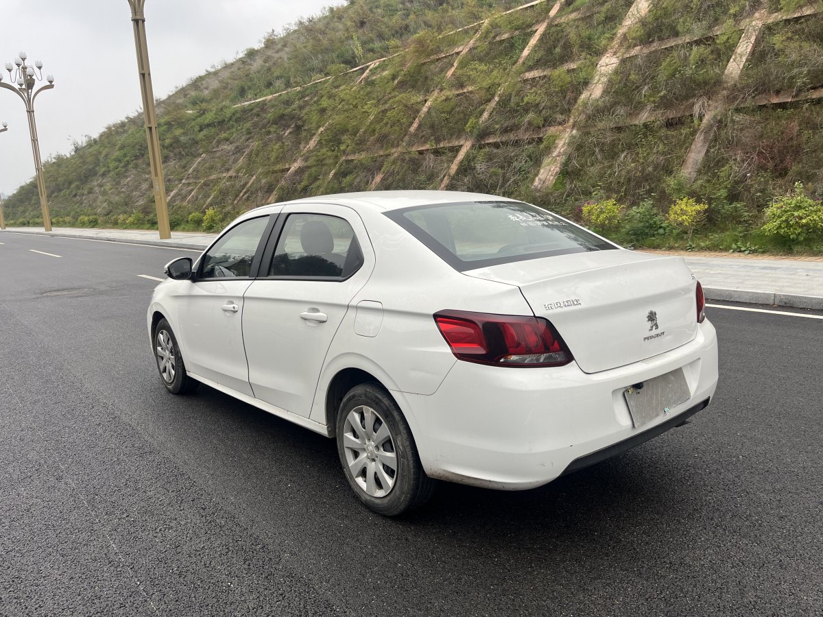 標(biāo)致 301  2018款 1.6L 手動舒適版圖片