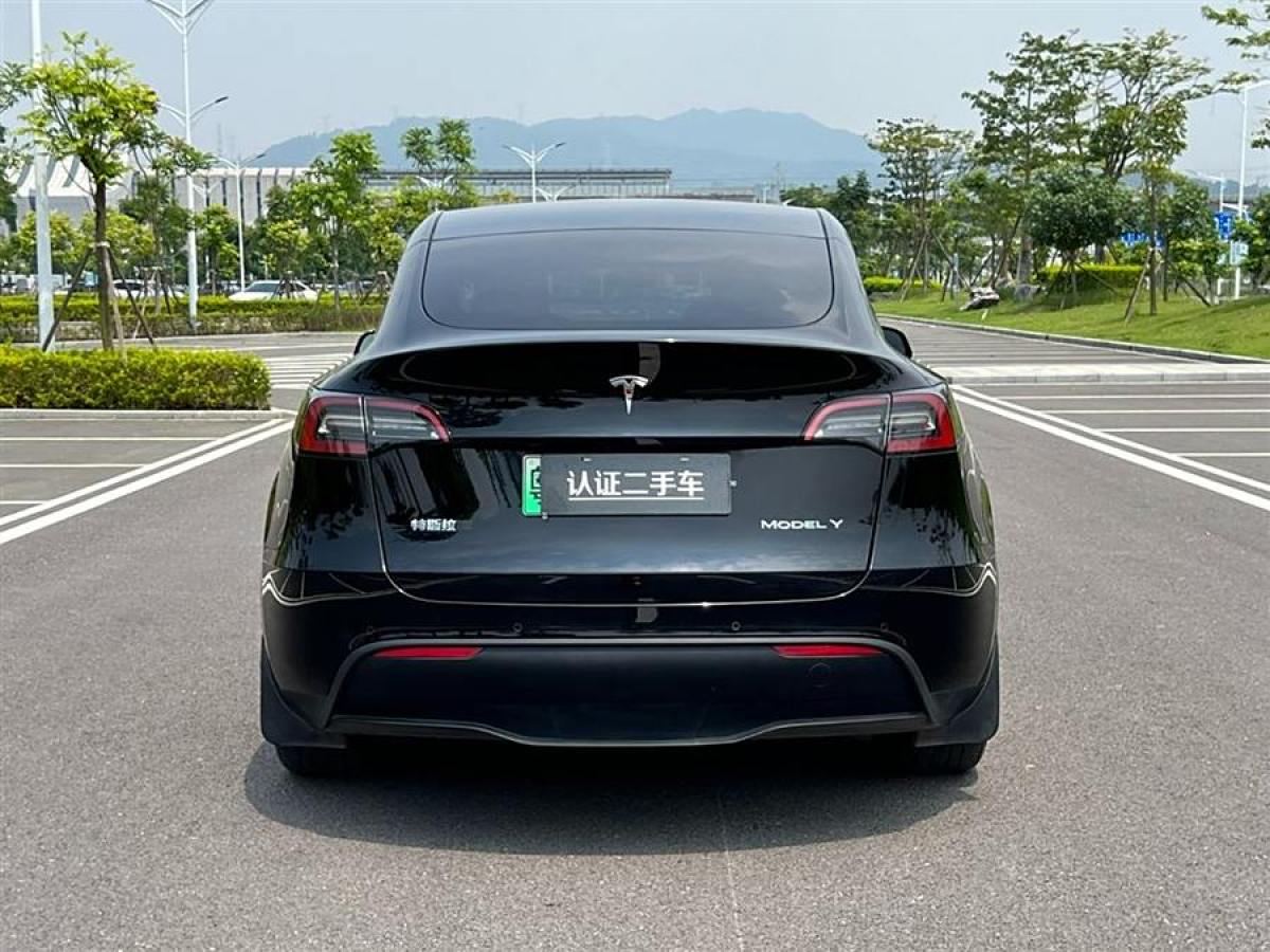 特斯拉 Model 3  2021款 改款 標(biāo)準(zhǔn)續(xù)航后驅(qū)升級版圖片