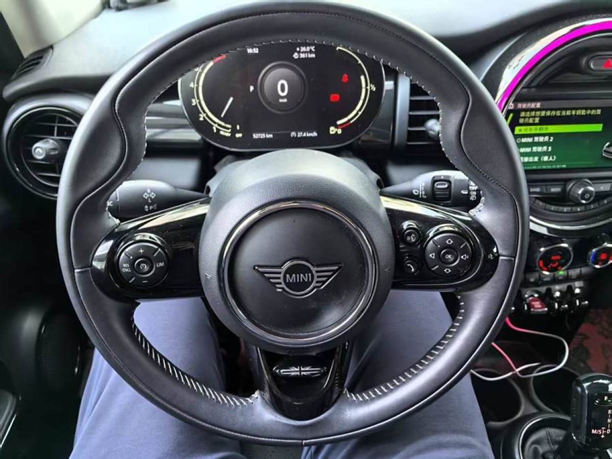 MINI MINI  2021款 1.5T COOPER 藝術(shù)家 五門版圖片