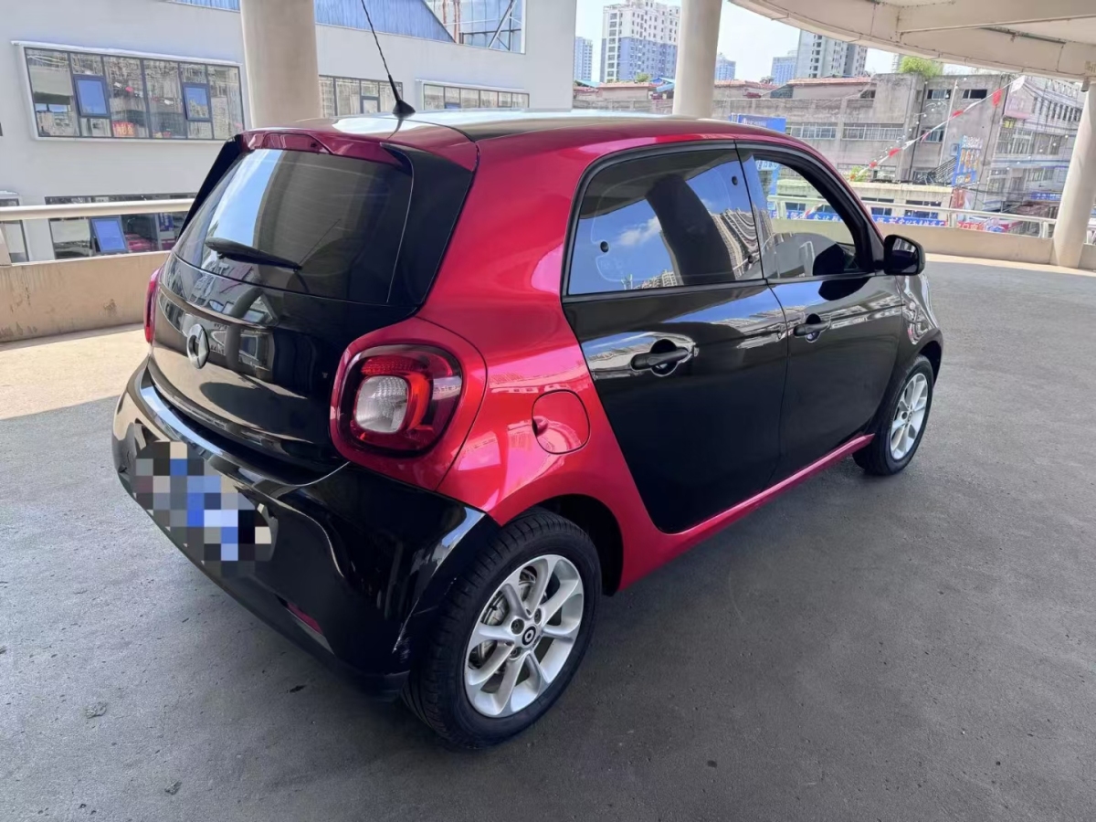 smart forfour  2016款 1.0L 52千瓦激情版圖片