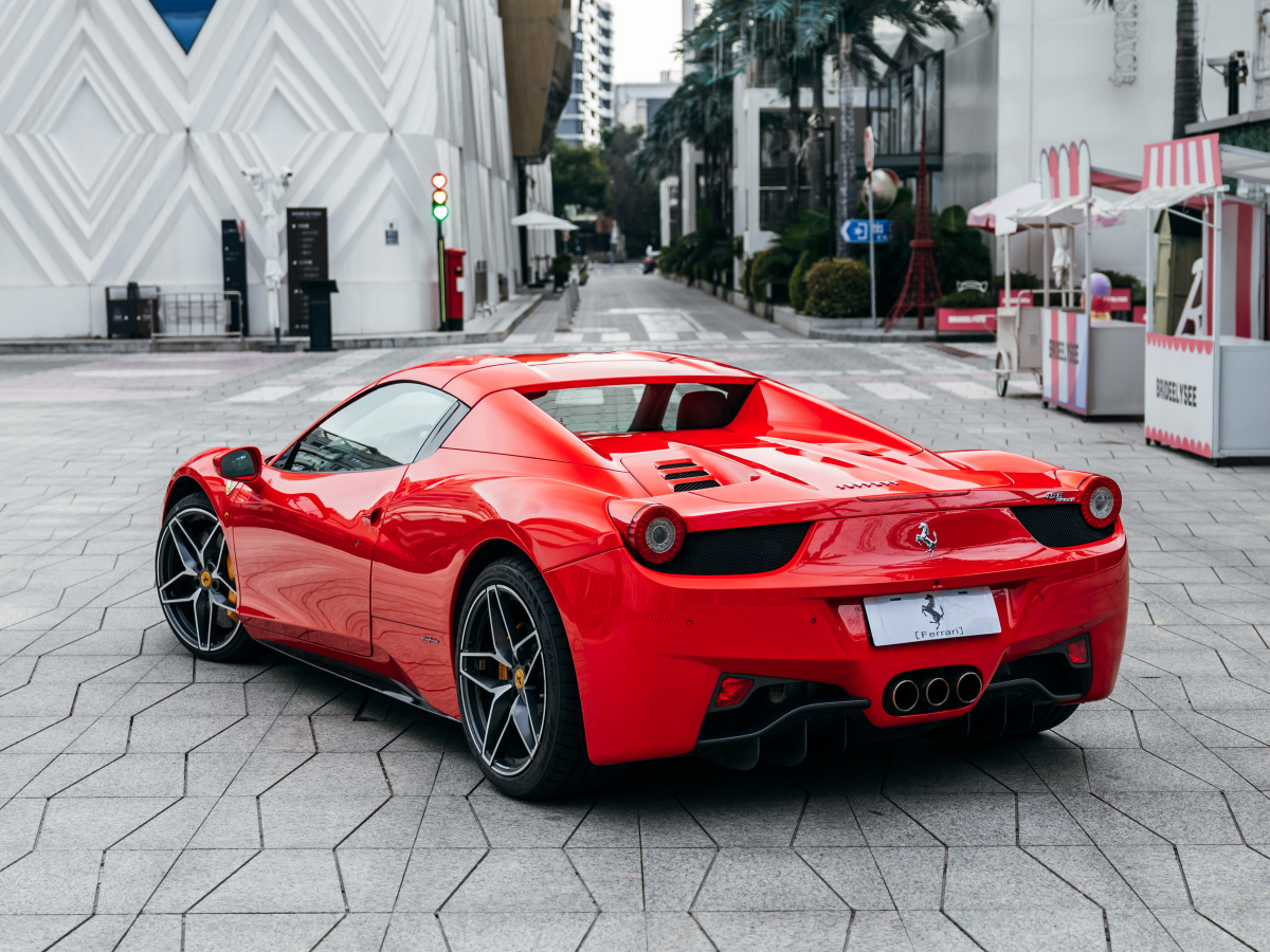 2014年11月法拉利 458  2013款 4.5L Spider