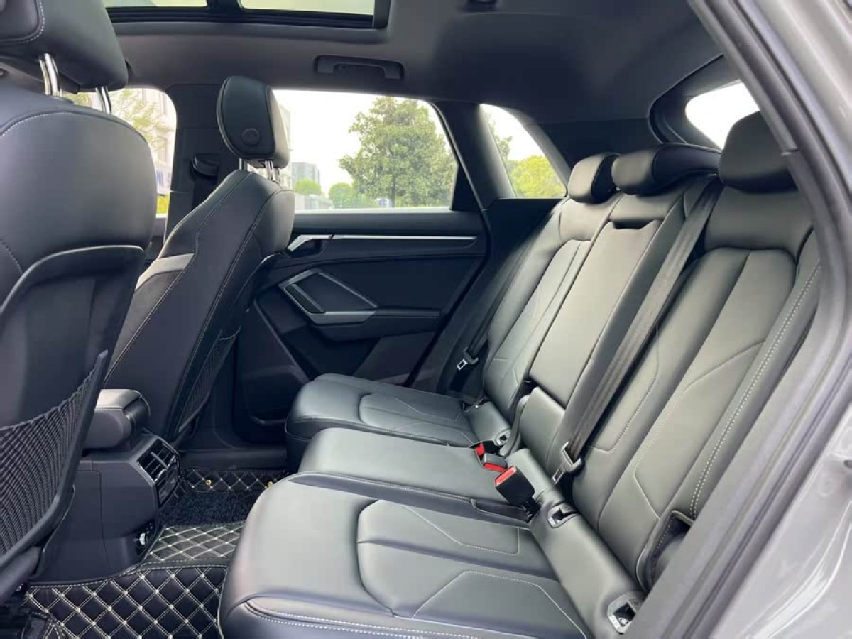 奧迪 奧迪Q3  2024款 35 TFSI 進取致雅型圖片