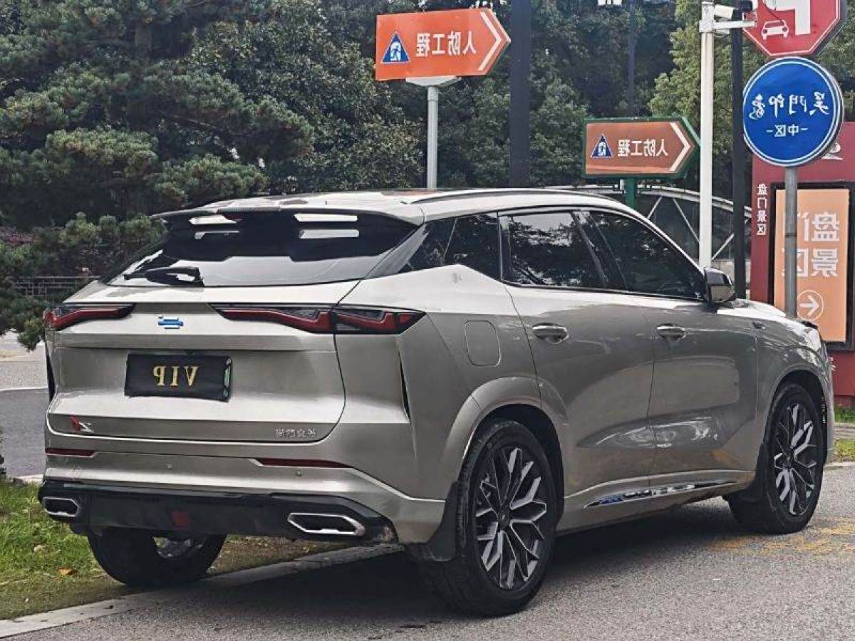 長(zhǎng)安歐尚 長(zhǎng)安歐尚Z6新能源  2023款 智電iDD 150KM旗艦型圖片