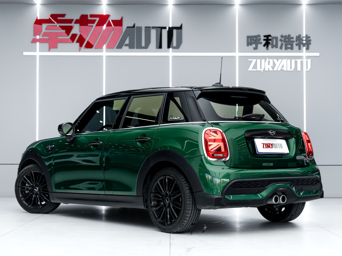 2021年10月MINI MINI  2022款 改款 2.0T COOPER S 經(jīng)典派 五門版