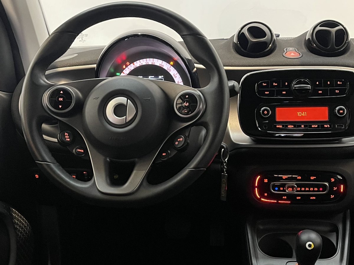 smart fortwo  2015款 1.0L 52千瓦硬頂激情版圖片