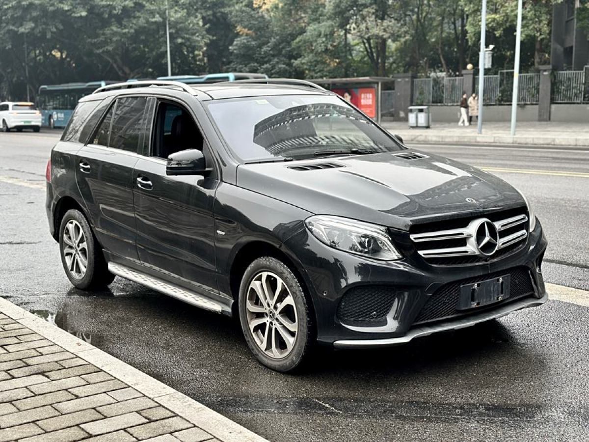 奔馳 奔馳GLE  2018款 GLE 320 4MATIC 動感型臻藏版圖片