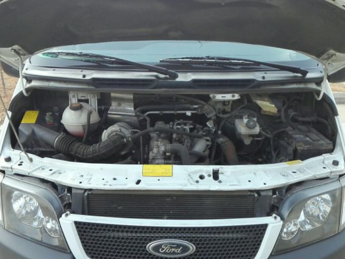 2014年11月福特 经典全顺  2009款 2.8T柴油多功能型短轴中顶JX493ZLQ3A
