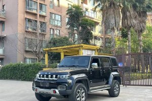 BJ40 北京  PLUS 2.3T 自動(dòng)四驅(qū)尊享版 國(guó)VI