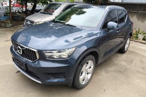 沃爾沃XC40 沃爾沃 T4 四驅(qū)智行時尚版