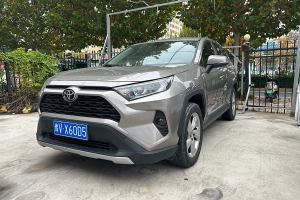 RAV4荣放 丰田 2.0L CVT两驱风尚版