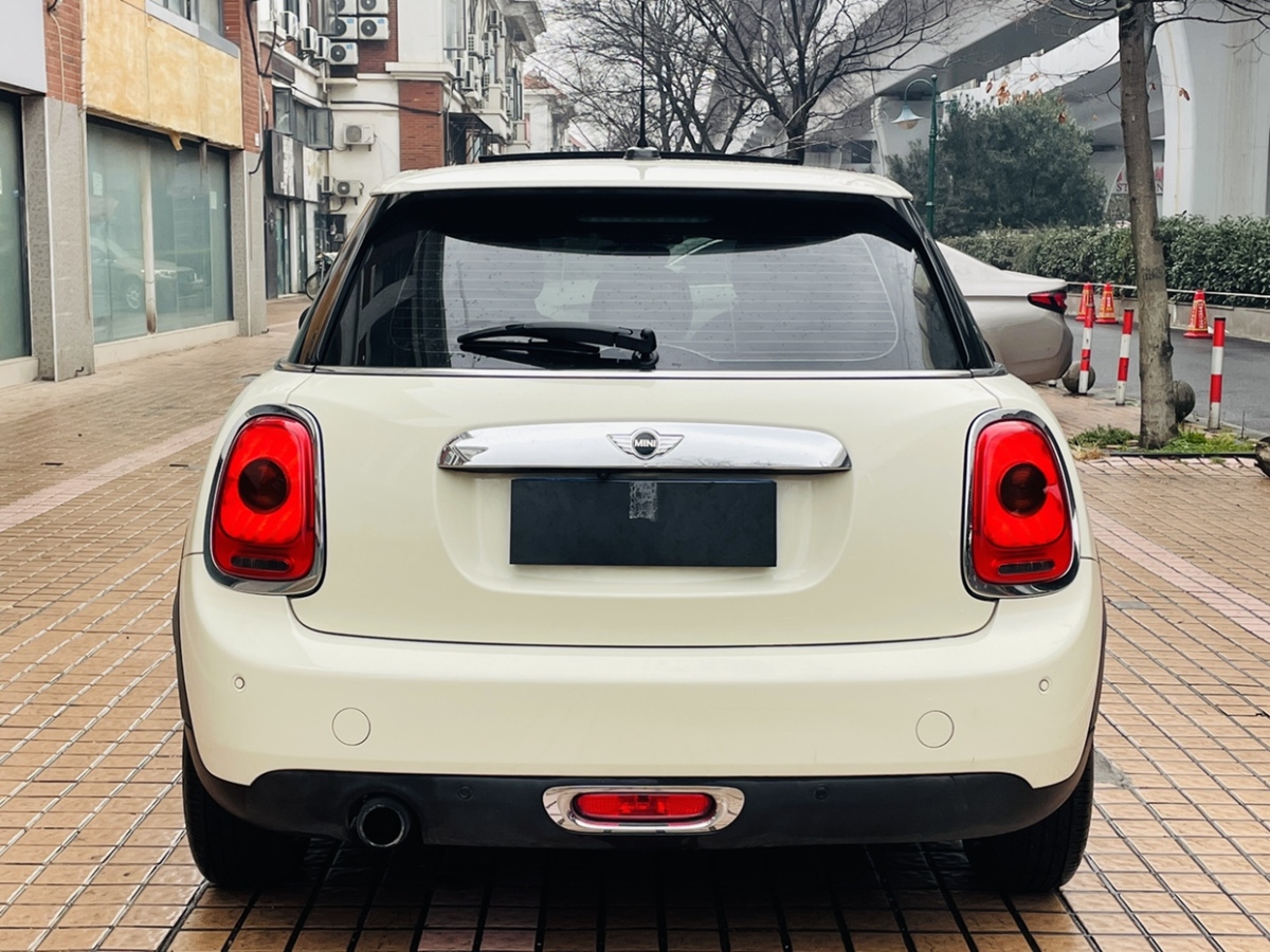 MINI MINI  2015款 1.2T ONE 五門版圖片