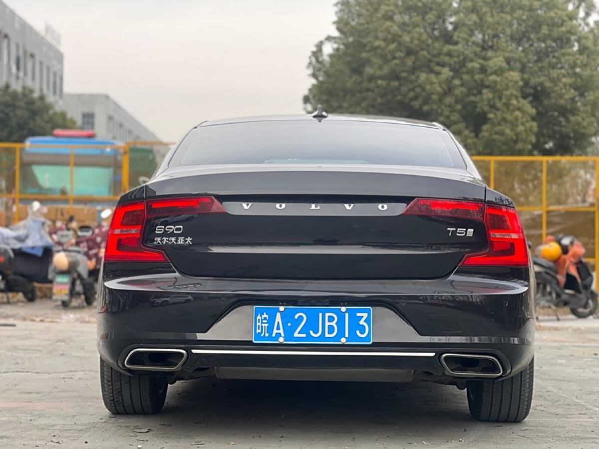 沃爾沃 S90  2020款 改款 T5 智遠(yuǎn)豪華版圖片