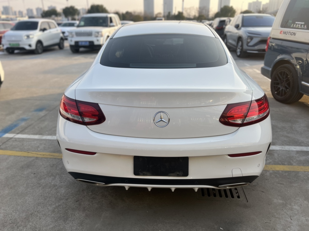 奔馳 奔馳C級  2016款 C 200 4MATIC 轎跑版圖片