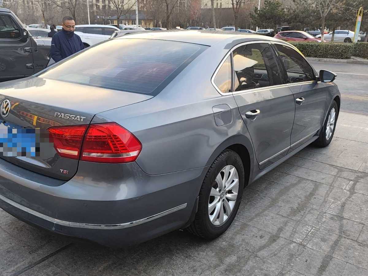 2011年7月大眾 帕薩特  2011款 1.8TSI DSG尊榮版