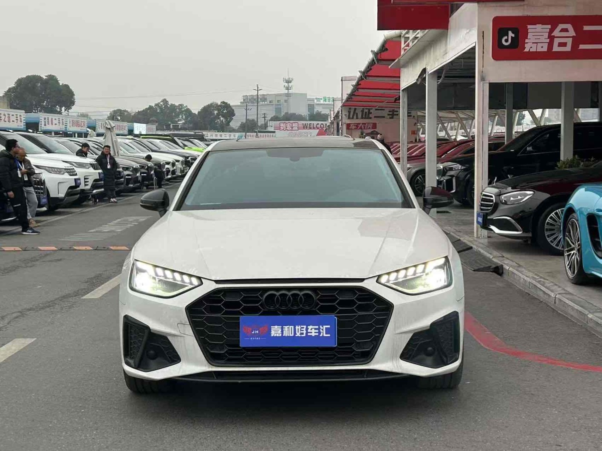 奧迪 奧迪A4L  2022款 40 TFSI 豪華動感型圖片