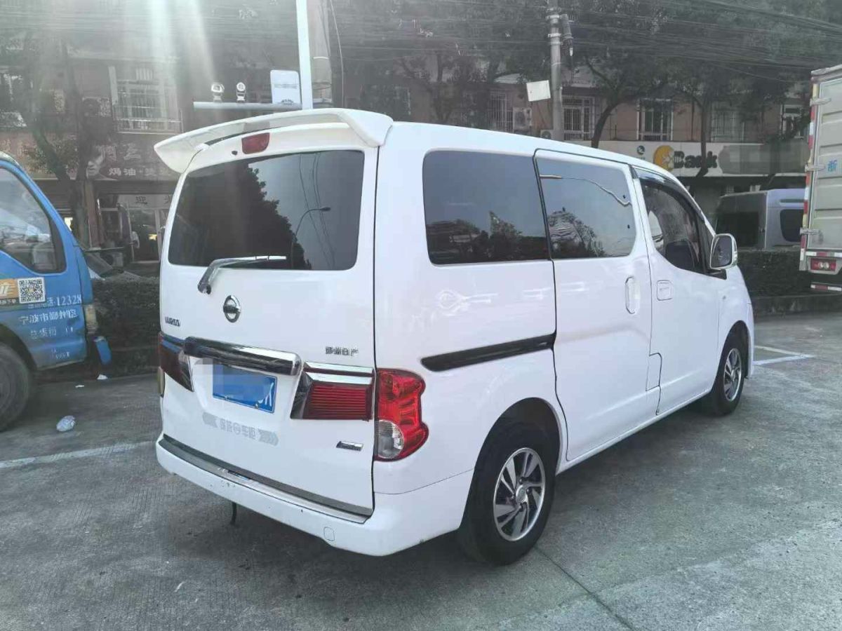 日產(chǎn) NV200  2018款 1.6L CVT尊享型圖片