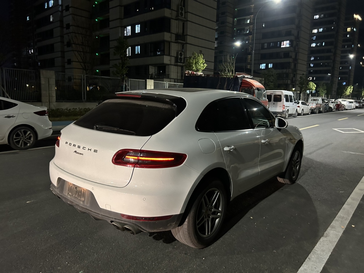 保時(shí)捷 Macan  2016款 Macan 2.0T圖片