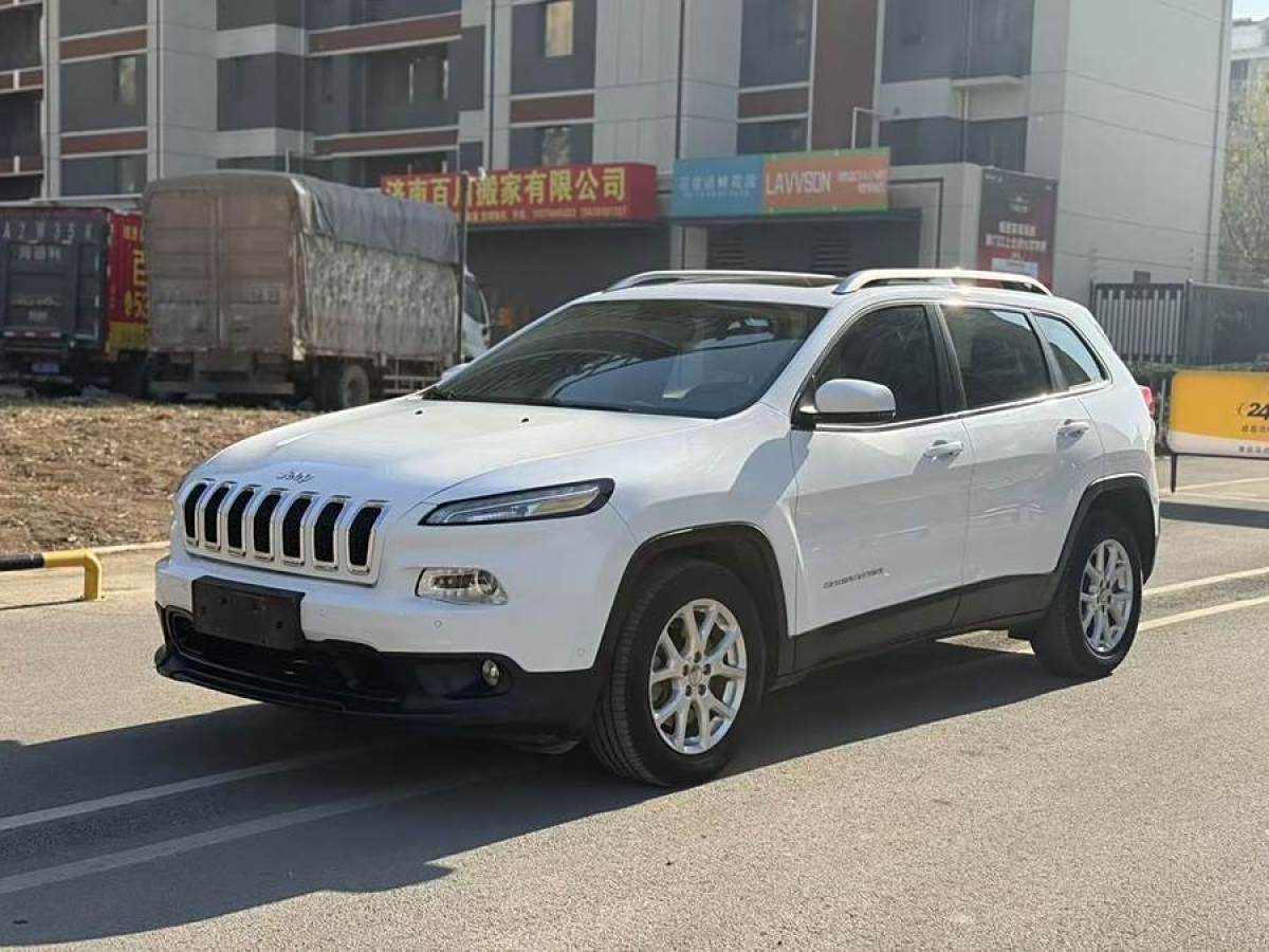 Jeep 自由光  2016款 2.4L 領(lǐng)先版圖片