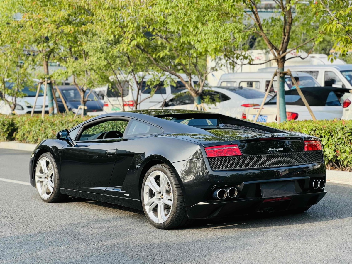 蘭博基尼 Gallardo  2010款 LP 550-2 標(biāo)準(zhǔn)版圖片