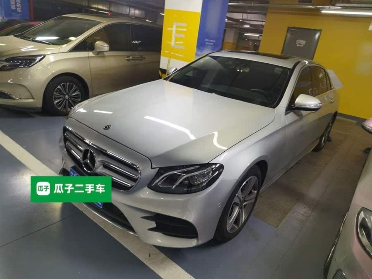 奔馳 奔馳E級(jí)  2019款 E 260 L 運(yùn)動(dòng)型圖片