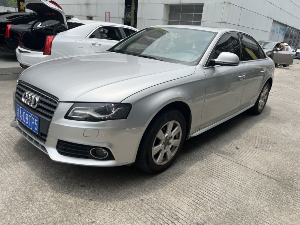 奥迪 奥迪A4L  2011款 2.0 TFSI 技术型