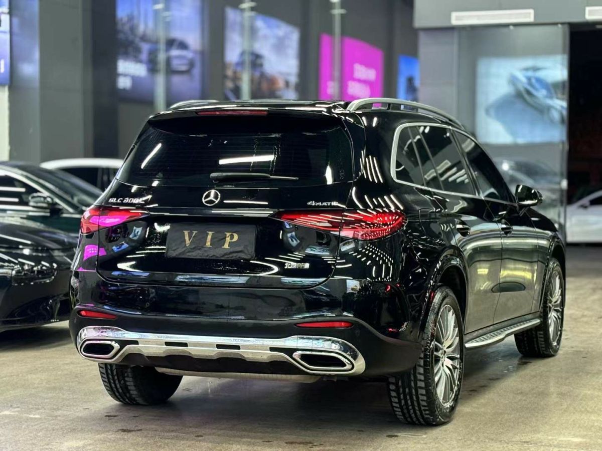 奔馳 奔馳GLC  2023款 GLC 300 4MATIC 轎跑SUV圖片