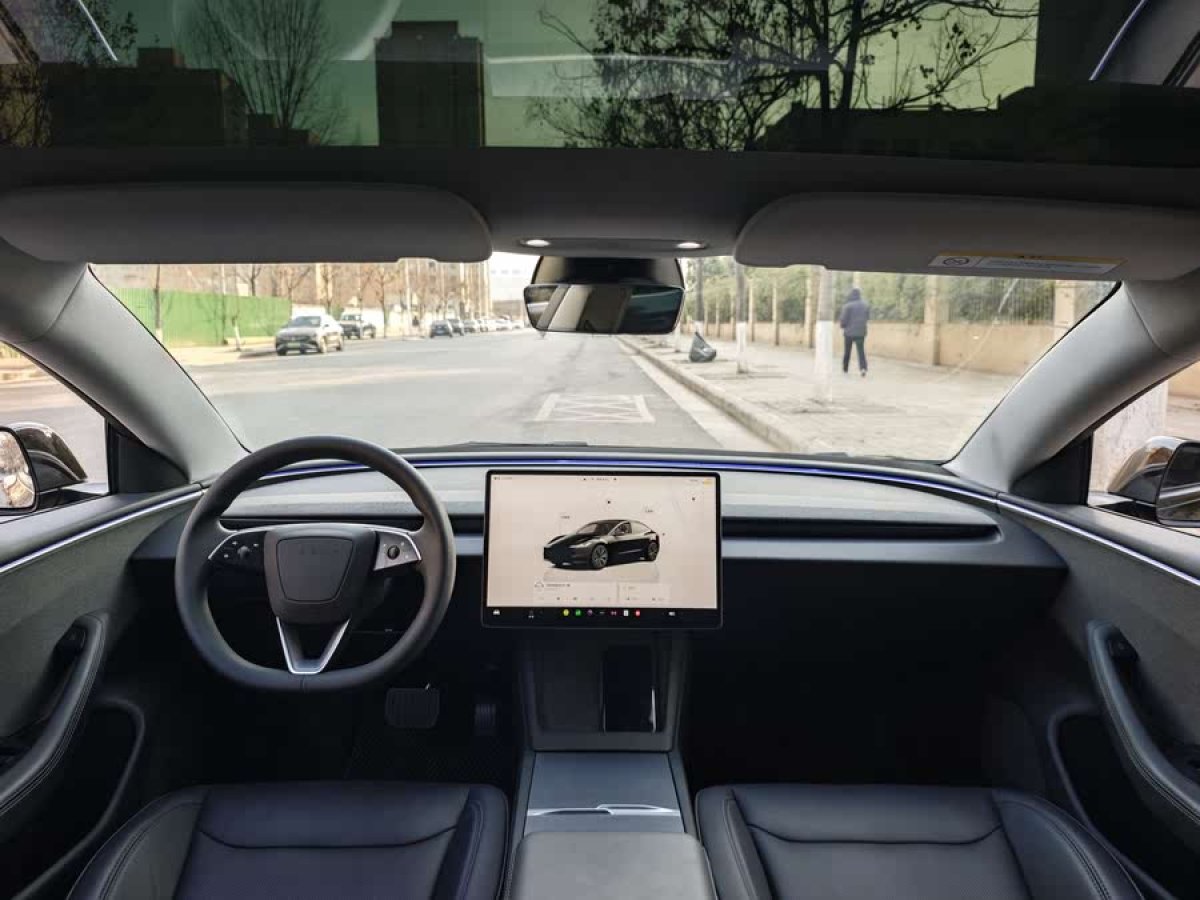 特斯拉 Model 3  2023款 煥新版 后輪驅(qū)動圖片