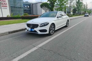 奔馳C級(jí) 奔馳 改款 C 200 L 運(yùn)動(dòng)版