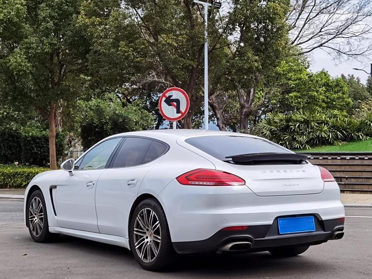 2014年7月保時(shí)捷 Panamera  2014款 Panamera 3.0T