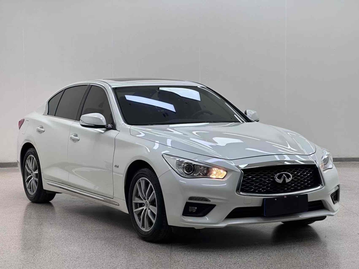 英菲尼迪 Q50L  2018款  2.0T 舒適版 國(guó)VI圖片