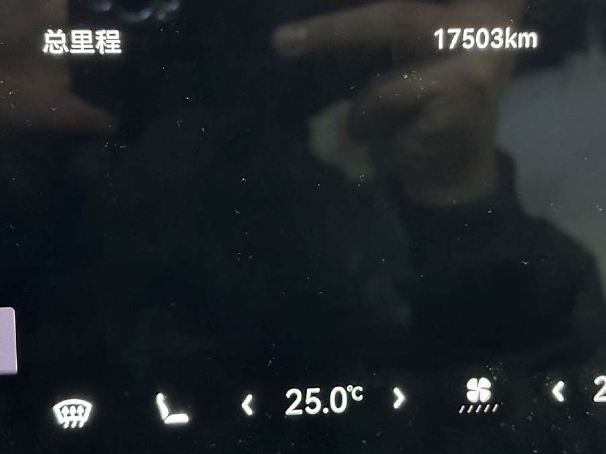 極氪 極氪007  2024款 四驅(qū)智駕版 100kWh圖片