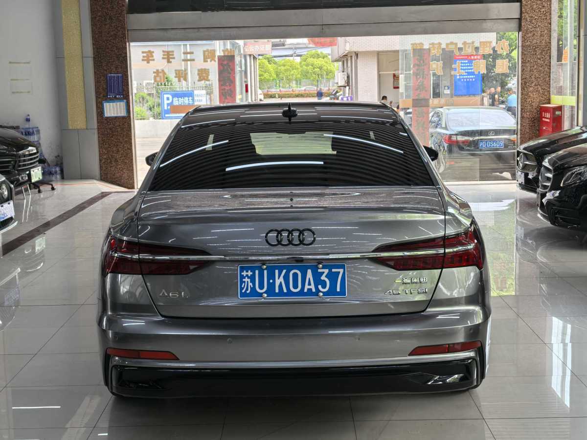 奧迪 奧迪A6L  2024款 45 TFSI 臻選動感型圖片