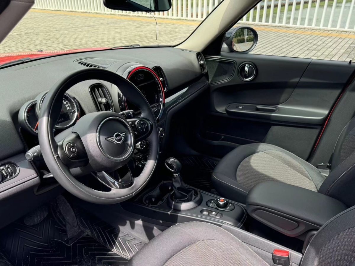 2019年01月MINI COUNTRYMAN  2018款 1.5T COOPER 特別版