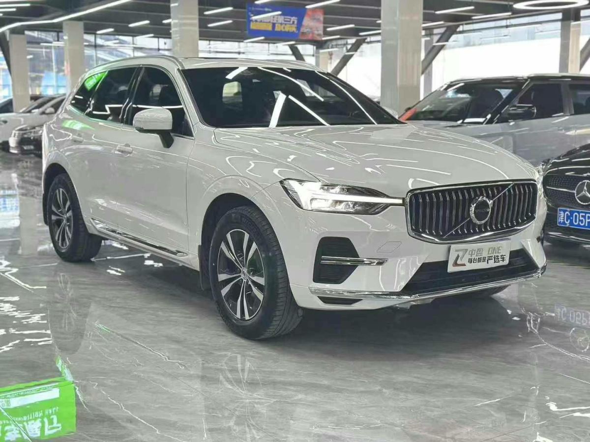 沃爾沃 XC60  2023款 B4 智行豪華版圖片