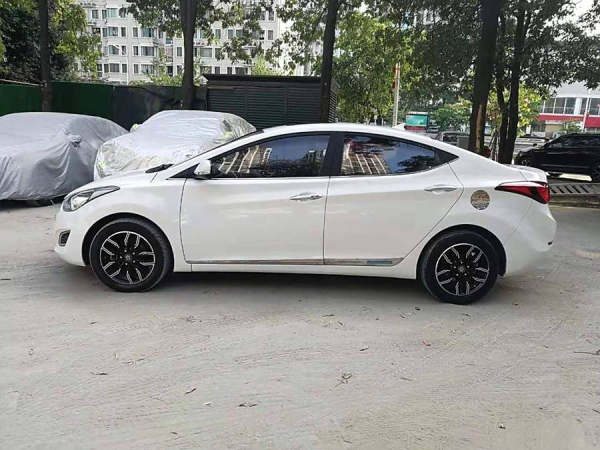 現(xiàn)代 朗動  2016款 1.6L 自動尊貴型圖片