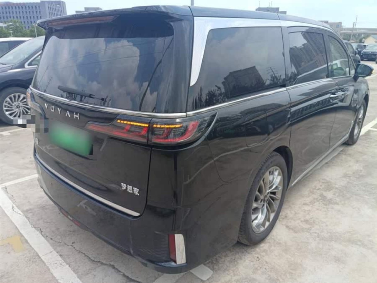 嵐圖 夢想家  2024款 PHEV 超長續(xù)航旗艦版圖片