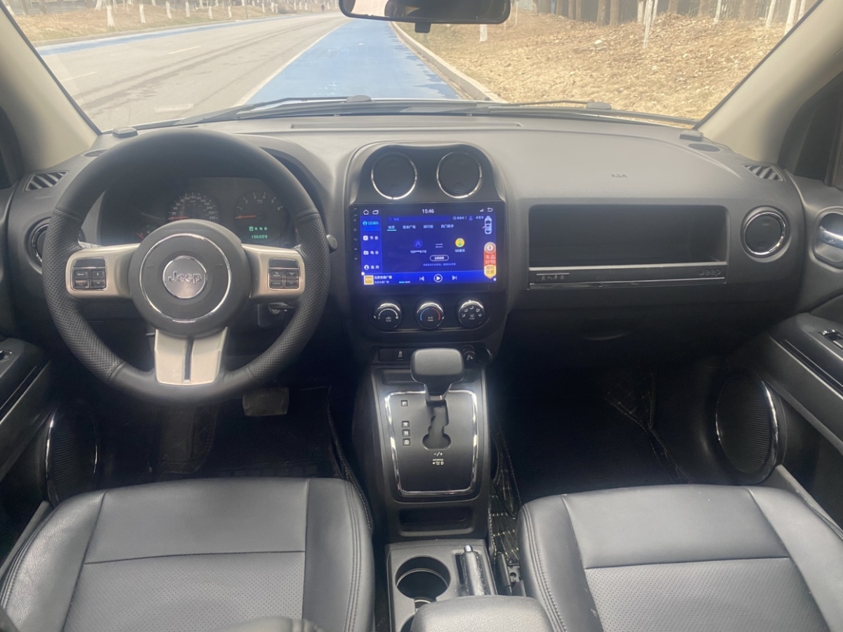 Jeep 指南者  2012款 2.0L 兩驅(qū)運動版圖片