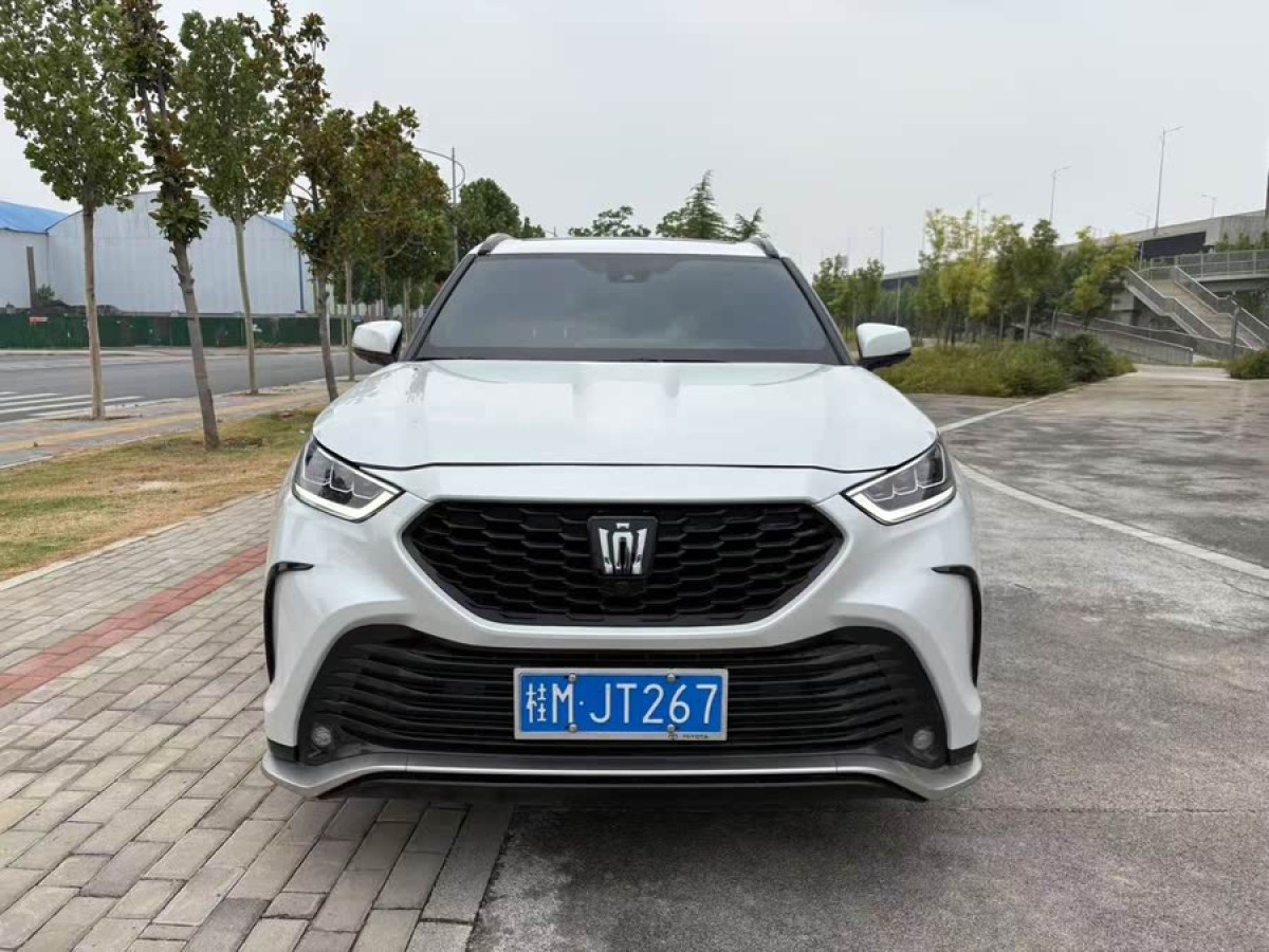 豐田 皇冠陸放  2024款 2.5L HEV四驅(qū)尊貴版圖片