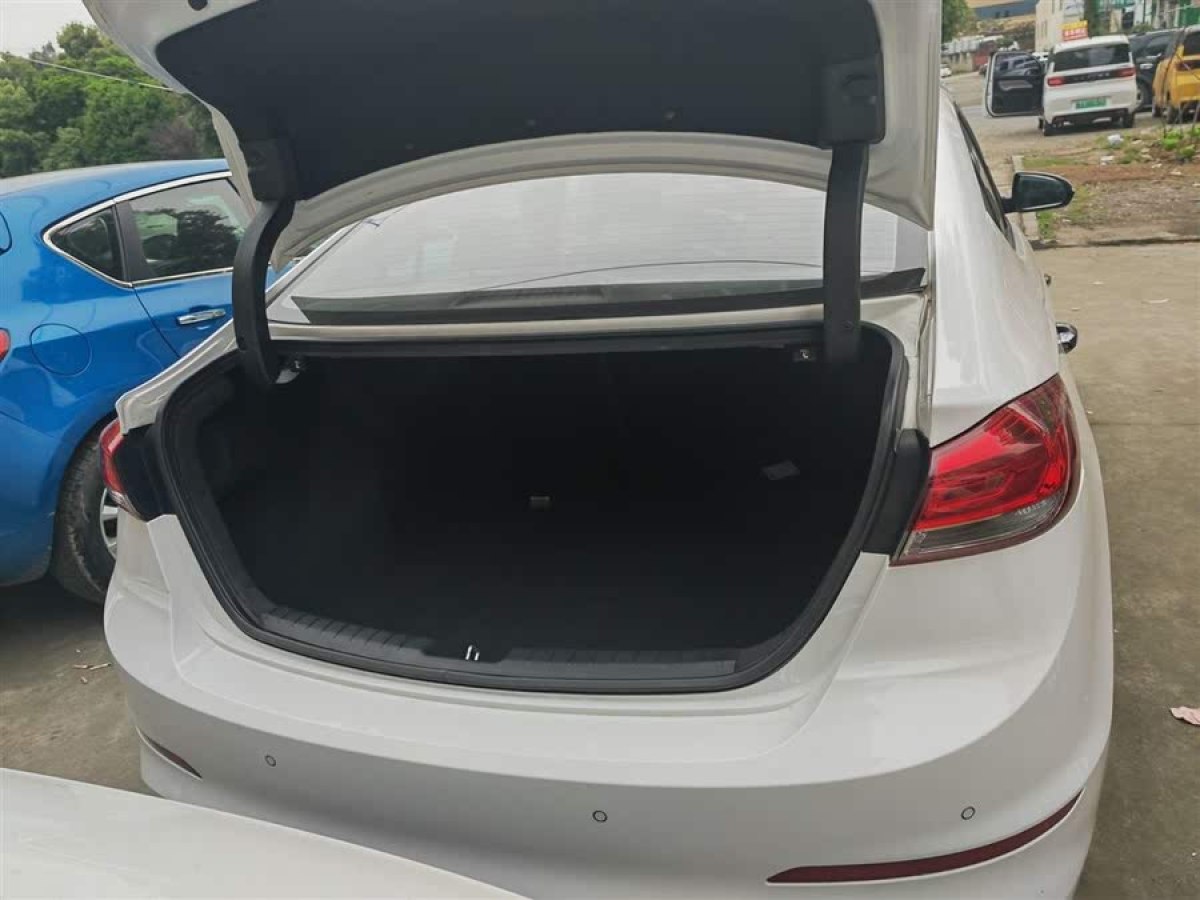 現(xiàn)代 領(lǐng)動  2019款 1.4T 雙離合炫動?活力型圖片