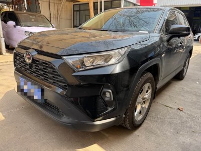 2023年12月 豐田 RAV4榮放 2.0L CVT兩驅(qū)都市版圖片