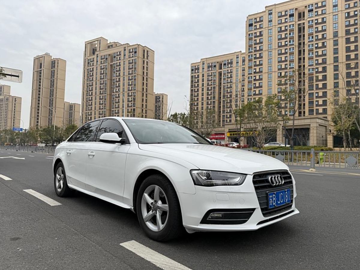 奧迪 奧迪A4L  2013款 35 TFSI 自動(dòng)舒適型圖片