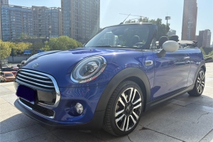 MINI MINI 1.5T COOPER CABRIO 艺术家