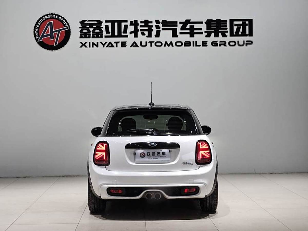 MINI MINI  2015款 2.0T COOPER S 五門版圖片