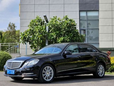 2011年11月 奔馳 奔馳E級(jí) E 300 L 優(yōu)雅型圖片
