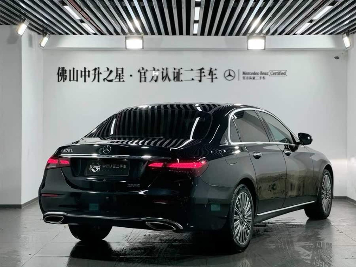 奔馳 奔馳E級(jí)  2021款 改款 E 300 L 豪華型圖片