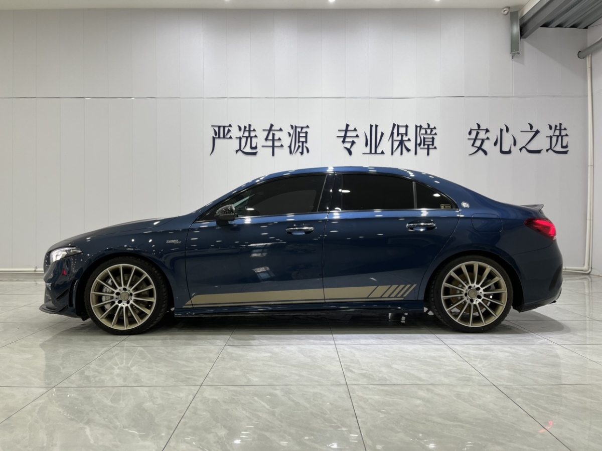 奔馳 奔馳A級(jí)AMG  2020款 AMG A 35 4MATIC 先型特別版圖片